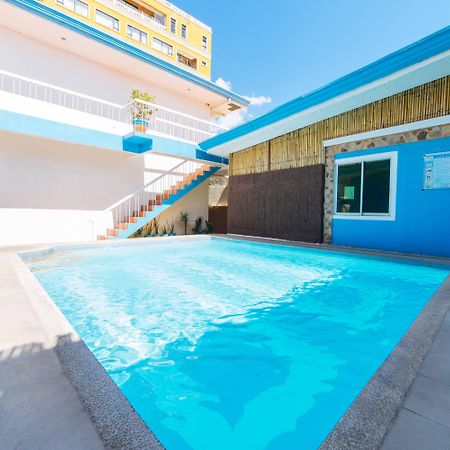 Reddoorz Near Walking Street Angeles City Экстерьер фото