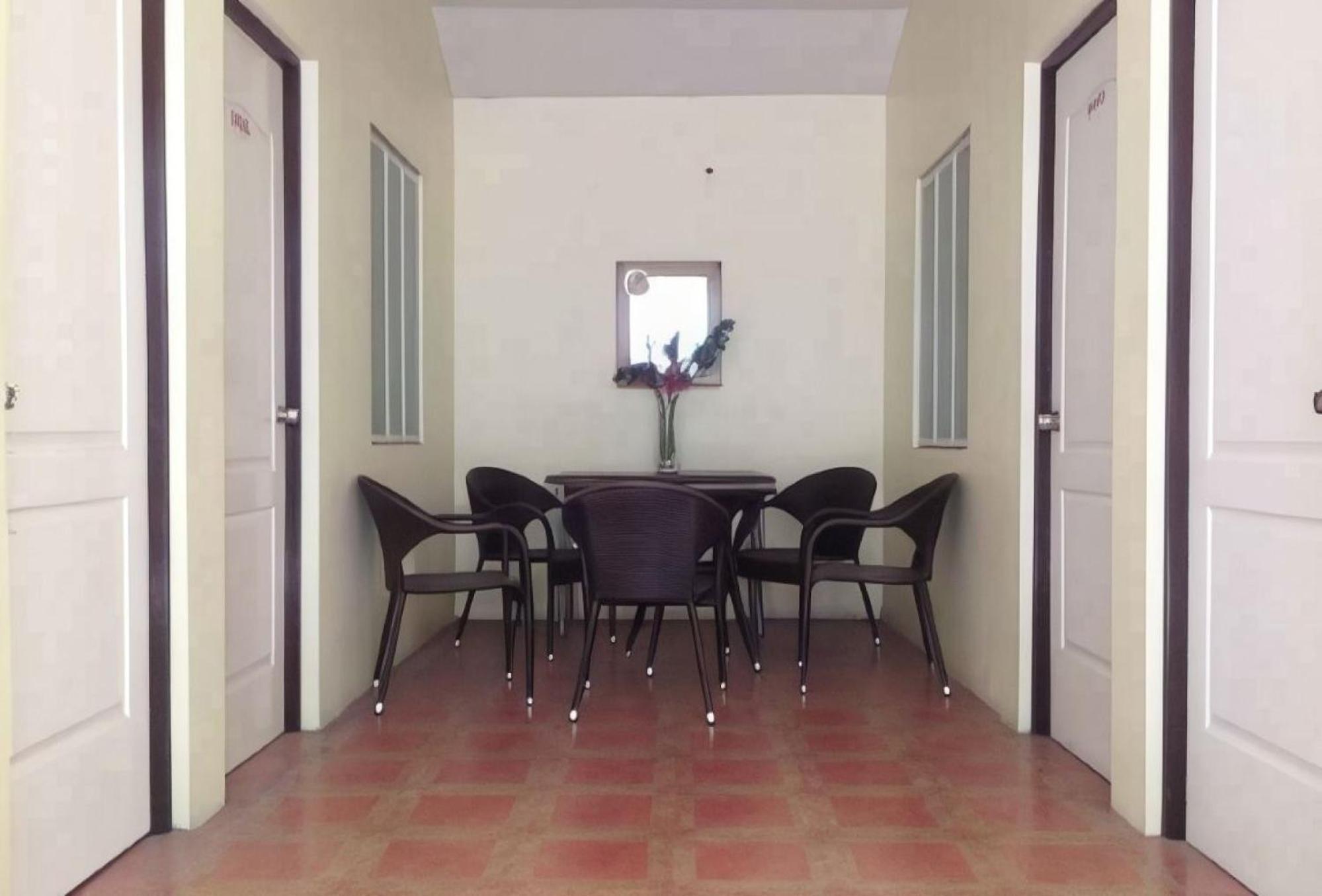 Reddoorz Near Walking Street Angeles City Экстерьер фото